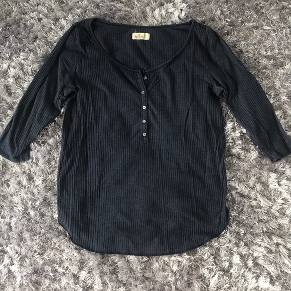 Hollister Tops - Hollister quarter sleeve rubbed shirt